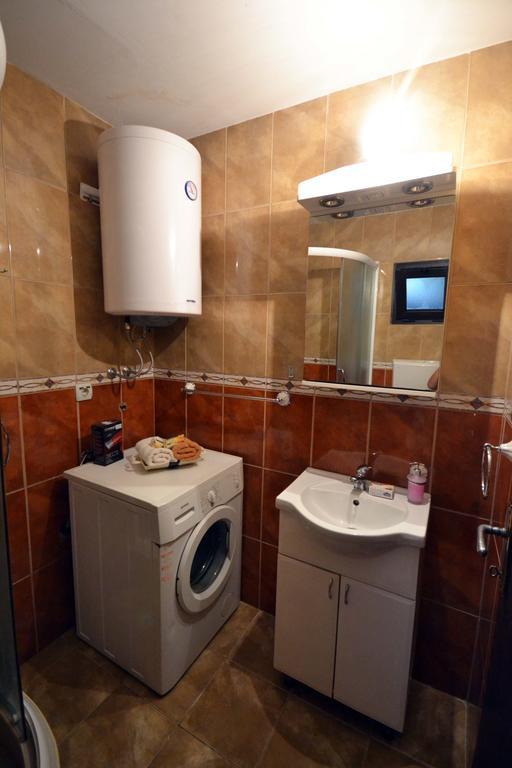 Apartments Dionis Котор Екстер'єр фото